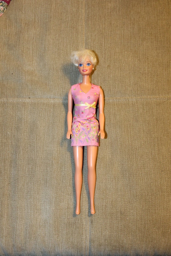 short hair barbie doll