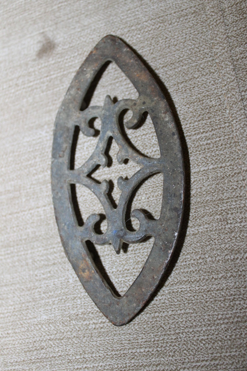 Vintage Cast Iron Oval Trivet Hot Plate For Serving Dishes Etsy