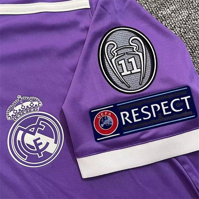 Saison 2016-2017 Real Madrid Auswärts-Trikot, Nr. 7 Ronaldo Retro-Trikot, Champs-League-Kurzarm-Fußballtrikot-Set Bild 7