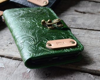 Genuine leather Wallet IPhone 13 Pro Max / 13 pro / 13 / 13 mini  14  leather Case Wallet  wristlet green