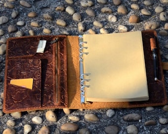 Diario de cuero para cuaderno A5 personalizado, carpeta recargable de cuero marrón desgastado con 6 anillos A5 Cuaderno de viaje Cartera A6 Bolsillo con cremallera