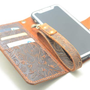 Genuine leather Wallet iPhone 15 Pro Max / 15 pro / 15 plus / 14 / 13 / 13 Pro / 12 / XR leather Case Wallet wristlet image 2