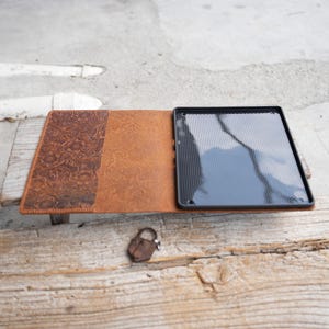 Leather Scribe 11 2025 Kindle Scribe 10.2" 2022 2024 case  Kindle Scribe leather case, Tooled Leather, Ebook cover  Amazon Ereader Cover