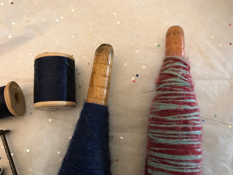 Vintage Two Bobbins Four Spools Two Pin Bobbins