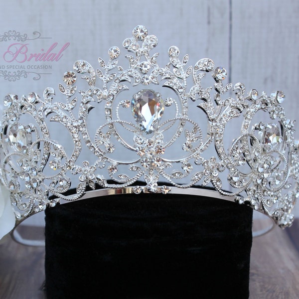 ONLY One Left!  Swarovski Tiara, Quinceanera Tiara, Crystal Tiara ,Wedding Tiara ,Crown , Princess Tiara,  Crystal Headpiece, Corona