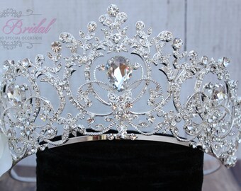 ONLY One Left!  Swarovski Tiara, Quinceanera Tiara, Crystal Tiara ,Wedding Tiara ,Crown , Princess Tiara,  Crystal Headpiece, Corona