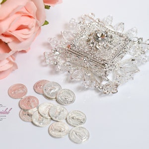 ENVÍO RÁPIDO Hermosas arras nupciales de plata brillante, hermosa caja de arras de boda de cristal, impresionante caja de monedas de unidad de novia brillante