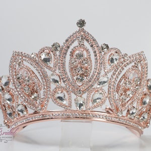 FAST SHIPPING! Rose Gold Sparkling Tiara, Crystal Tiara, Wedding Tiara, Crown, Princess Tiara, Quinceañera, Sweet 16 Tiara, Bridal Tiara