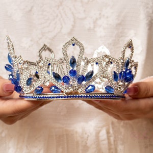 Pageant crowns men - Etsy Österreich