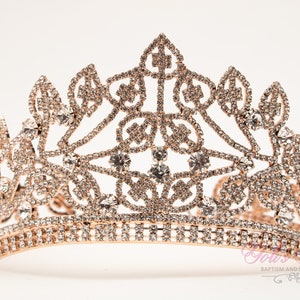 FAST SHIPPING!! Rose Gold Round Crown, Royal Crown, Full Crown, Tiara, Wedding Crown, Crown, Quinceañera, Crystal Crown, Sweet 16, Pageant