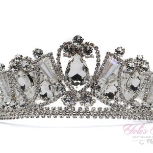 FAST SHIPPING!! Silver Round Crown, Royal Crown, Full Crown, Tiara, Wedding Crown, Crown, Quinceañera, Crystal Crown, Sweet 16, Pageant