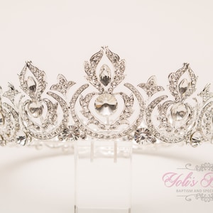 FAST SHIPPING!! Silver Round Crown, Bunl Crown, Full Crown, Tiara, Bride Crown, Crown, Quinceañera, Crystal Crown, Sweet 16, Bun Tiara