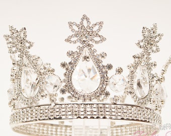 FAST SHIPPING! Silver Sparkling Tiara, Crystal Tiara, Wedding Tiara, Crown, Princess Tiara, Quinceañera, Sweet 16 Tiara