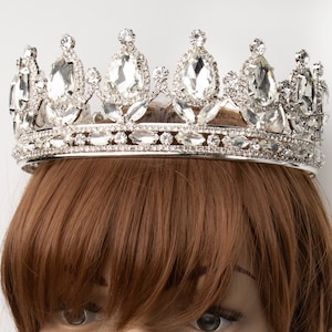 FAST SHIPPING!! Silver Round Crown, Royal Crown, Full Crown, Tiara, Wedding Crown, Crown, Quinceañera, Crystal Crown, Sweet 16, Pageant