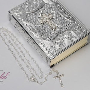 SCHNELLER VERSAND!! Schöne Silber geprägte Bibel, Kommunion Bibel, Hochzeitsgeschenk, Konfirmations Bibel, Spanische Bibel, Biblia, Hochzeitsbibel