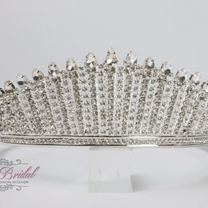 FAST SHIPPING! Silver Sparkling Tiara, Crystal Tiara, Wedding Tiara, Crown, Princess Tiara, Quinceañera, Sweet 16 Tiara, Bridal Tiara