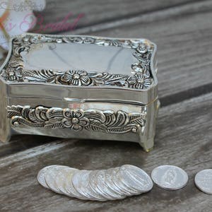 FAST SHIPPING!! Treasurer Chest Wedding Arras, Arras de Boda, Unity Coins,  Silver Wedding Arras, 13 wedding Unity Coins, Ring Box, Jewelry