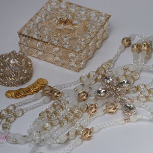 FAST SHIPPING! Beautiful Gold Wedding Lasso, Jewelry Box and Arras Set, Unity Cord, Gold Wedding Set.