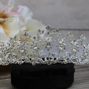 FAST Shipping Swarovski Tiara, CristalTiara, Wedding Tiara, Crown, Princess Tiara, Quinceañera, Cristal Headpiece image 1