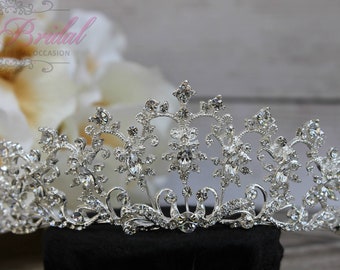 FAST Shipping!!! Swarovski Tiara,  CristalTiara, Wedding Tiara, Crown, Princess Tiara, Quinceañera, Cristal Headpiece