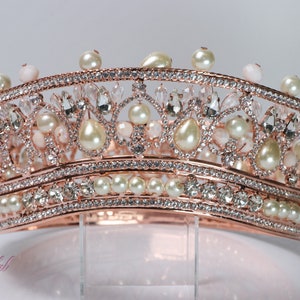 FAST SHIPPING!! Rose Gold Crown with Pearls, Gorgeous Gold Crystal Crown, Stunning Sparkle Girl Tiara, Princess Tiara, Wedding Tiara, Bridal