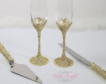 FAST Shipping!! Swarovski Crystal Wedding Toast Set, Champagne Glasses, Wedding Toasting Flutes, Cake Server Set, Cake Knife and Server Set