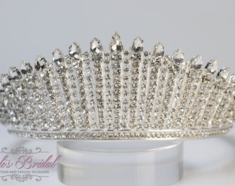 FAST SHIPPING!!! Silver Sparkling Tiara, Crystal Tiara, Wedding Tiara, Crown, Princess Tiara, Quinceañera, Sweet 16 Silver Tiara