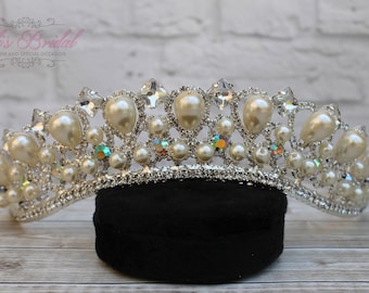 FAST SHIPPING! Beautiful Sparkling Silver Pearl Bridal Tiara, Wedding Tiara with Pearls, Crystal Sparkle Bride Crown, Sweet 16 Quinceañera