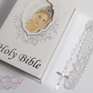 FAST SHIPPING!! Beautiful Quinceañera Bible, Quinceañera Bible, Sweet 16 Bible, Bible and Rosary, Biblia and Rosario