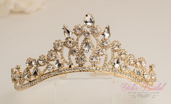 Golden Crystal Tiara's Code & Price - RblxTrade