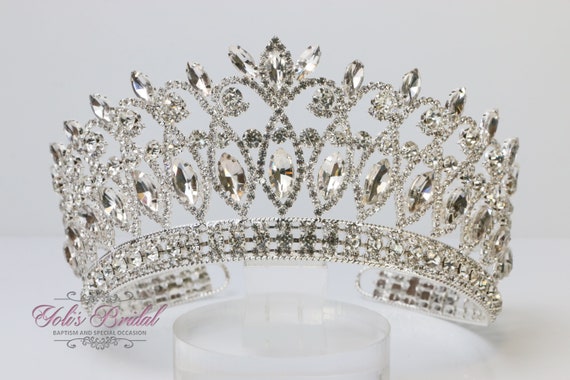 FAST SHIPPING!!! Beautiful Silver Crown, Gorgeous Silver 