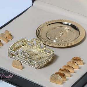 SCHNELLER VERSAND! Unsere Dame von Guadalupe, Goldhochzeits-Arras-Set in einer schönen Box, Goldhochzeitsbox, Arras de Boda, Jungfrau Maria, Hochzeitsgeschenk