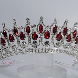 Silver Red Tall Crowns - Etsy display picture 3