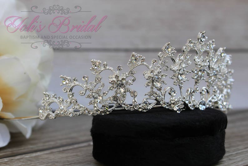 FAST Shipping Swarovski Tiara, CristalTiara, Wedding Tiara, Crown, Princess Tiara, Quinceañera, Cristal Headpiece image 3