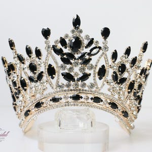 FAST SHIPPING!! Gold Tiara with Black Stones, Gorgeous Silver Tiara, Gold Tiara, Tall Silver Tiara, Silver Crown, Black Crown, Black Tiara