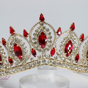 FAST SHIPPING!! Gold with Red Stones Crown, Gorgeous Gold Tiara, Stunning Sparkle Gold Tiara, Red Tiara, Ruby Tiara, Rubi Crown, Quinceañera