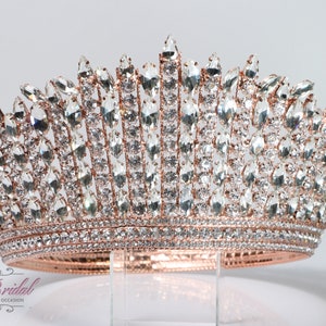 FAST SHIPPING!!! Beautiful Sparkling Rose Gold Full Round Crown, Wedding Crown, Crystal Crown, Sweet 16 Quinceañera