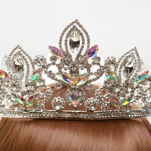 FAST SHIPPING!! Silver Round Crown, Circular Crown, Full Crown, Tiara, Bride Crown, Crown, Quinceañera, Crystal Crown, Sweet 16, Round Tiara