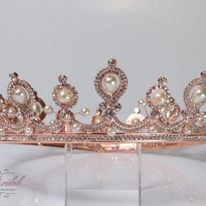 FAST SHIPPING!!! Beautiful Sparkling Rose Gold Full Round Crown, Wedding Crown, Crystal Crown, Sweet 16 Quinceañera