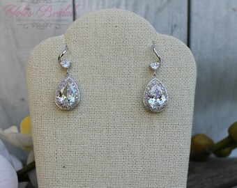 FAST SHIPPING!! Beautiful Zirconia Earrings, Bridal Zirconia Earrings, Mother of the Bride, Bridesmaid Earrings, Sweet 16 Earrings, Gift
