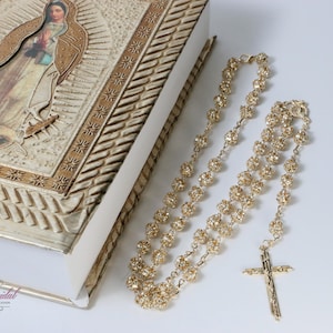 Nouveau ! Confirmation, Bible en espagnol en relief, Notre-Dame de Guadalupe, Bible de la Vierge Marie, Cadeau de mariage, Bible de mariage, Espagnol, Biblia, Communion