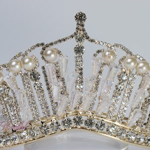 FAST SHIPPING! Gold Tiara with Crystals and Pearls, Crystal Tiara, Wedding Tiara, Crown, Princess Tiara, Quinceañera, Sweet 16 Tiara, Pearls