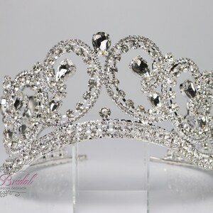 FAST SHIPPING! Silver Sparkling Tiara, Crystal Tiara, Wedding Tiara, Crown, Princess Tiara, Quinceañera, Sweet 16 Tiara, Bridal Tiara