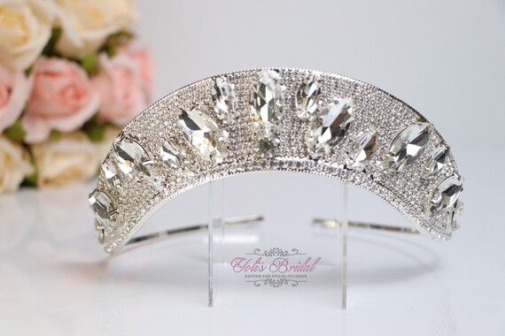 Sparkling Silver Tiara Crown Vintage Silver Bridal Tiara With Sparkling Rhinestones  main image 3