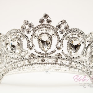 FAST SHIPPING!! Silver Round Crown, Royal Crown, Full Crown, Tiara, Wedding Crown, Crown, Quinceañera, Crystal Crown, Sweet 16, Pageant