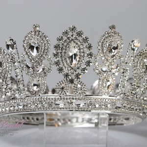 FAST SHIPPING! Silver Sparkling Crown, Crystal Tiara, Wedding Tiara, Crown, Princess Tiara, Quinceañera, Sweet 16 Tiara, Full Crown