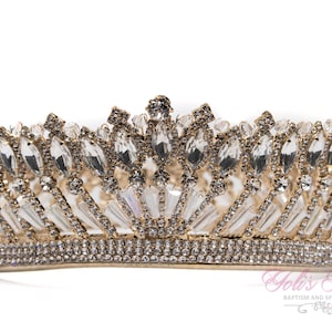 FAST SHIPPING!! Gold Round Crown, Royal Crown, Full Crown, Tiara, Wedding Crown, Crown, Quinceañera, Crystal Crown, Sweet 16, Pageant