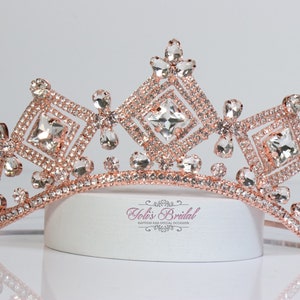 FAST SHIPPING!!! Rose Gold Sparkling Tiara, Rose Gold Crystal Tiara, Wedding Tiara, Crown, Princess Tiara, Quinceañera, Sweet 16 Tiara XV