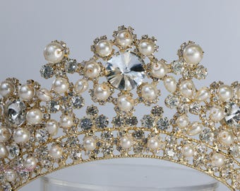 FAST SHIPPING!! Gold Wedding Tiara with Pearls, Gold Crystal Bridal Tiara, Queen Crown, Princess Tiara, Quinceañera, Sweet 16, Tall Tiara