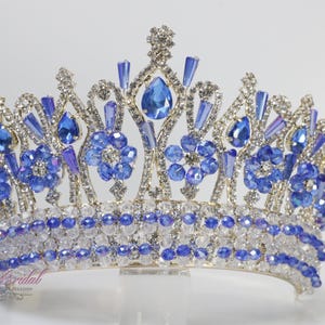FAST SHIPPING! Gold with Blue Stones Tiara, Gorgeous Gold Tiara, Blue Tiara, Bridal, Quinceañera, Princess Tiara, XV Gift, Gift